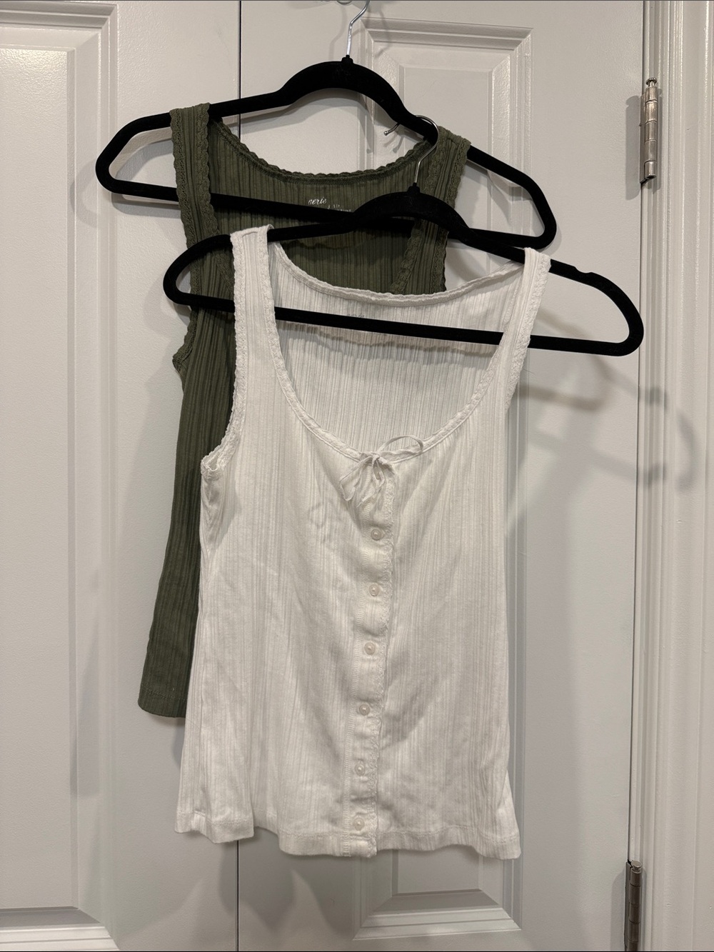 Bundle of 2 Aerie Tanks